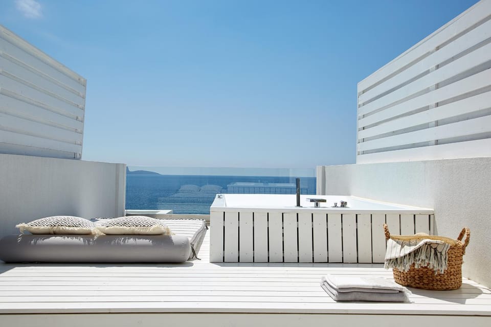Balcony/Terrace, Photo of the whole room