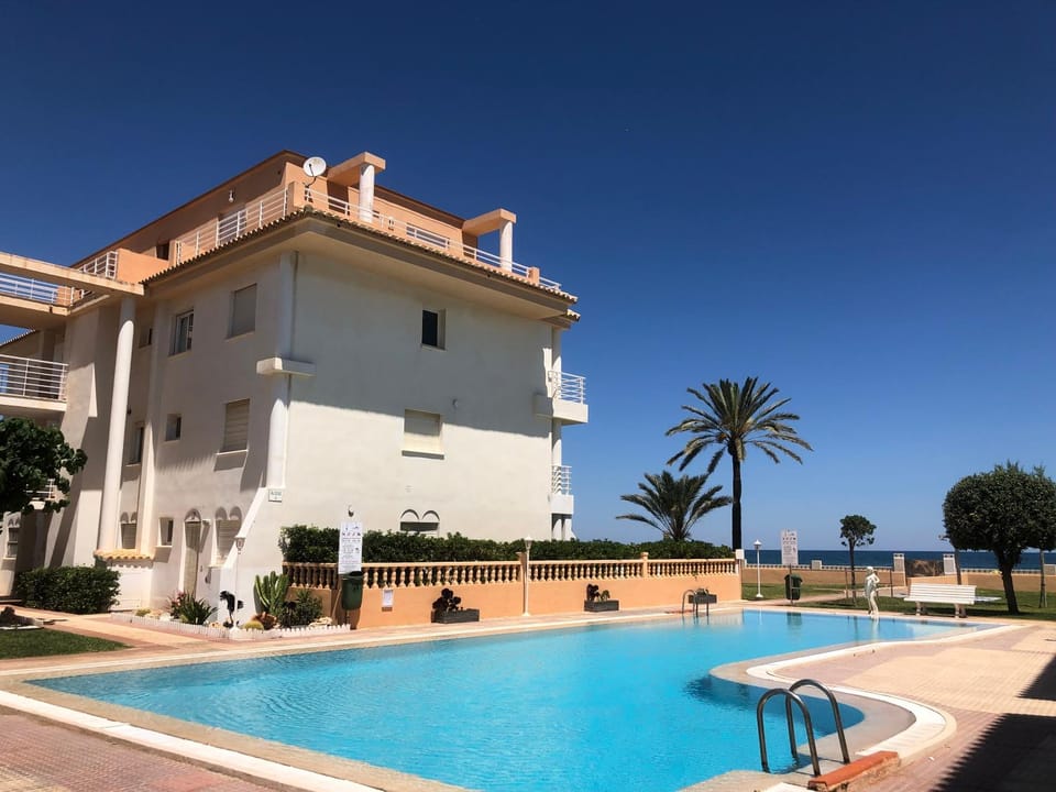 Garden, Swimming pool