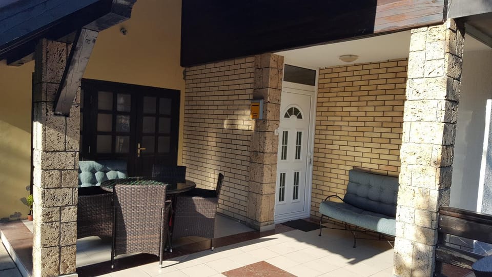 Balcony/Terrace, Seating area