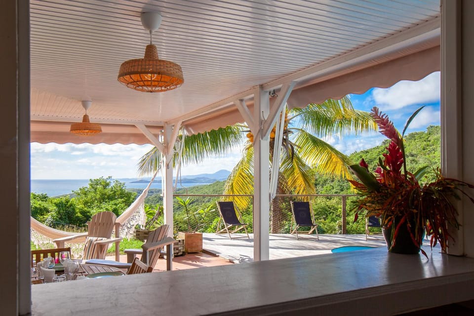 Garden view, Pool view, Sea view