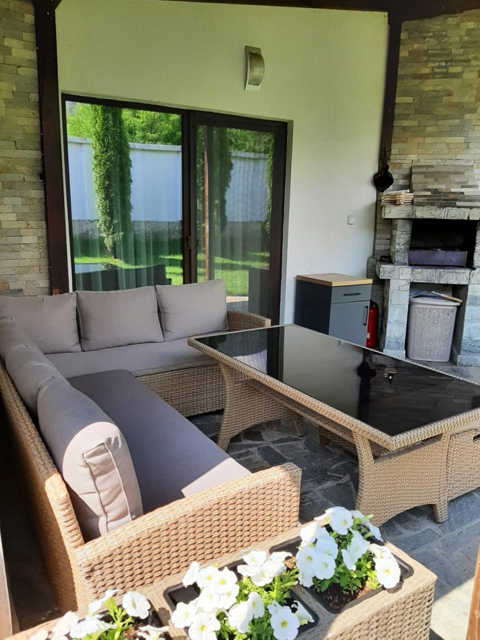 Property building, Seating area