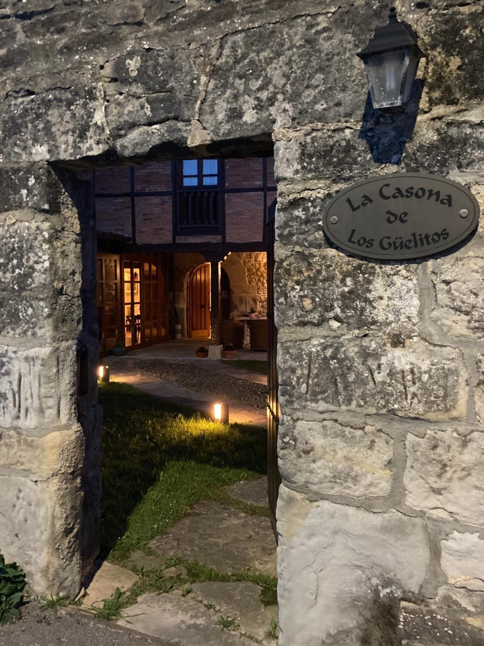 Property building, Nearby landmark, Property logo or sign, Lobby or reception