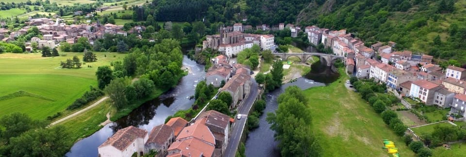 Maison CHA-RI-VA-RI Bed and Breakfast in Auvergne-Rhône-Alpes