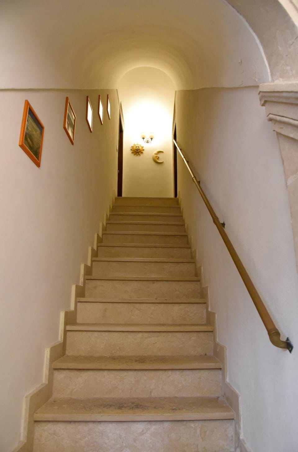 Facade/entrance, Decorative detail
