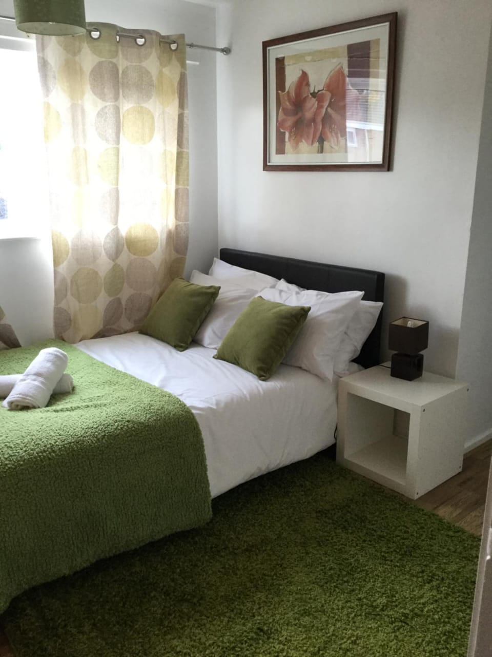 4 Bed House next to Basildon Town Centre House in Basildon