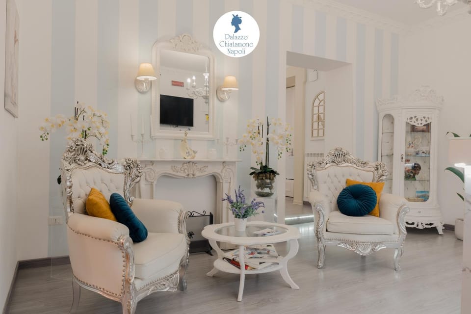 Communal lounge/ TV room, TV and multimedia, Lobby or reception, Other, Decorative detail