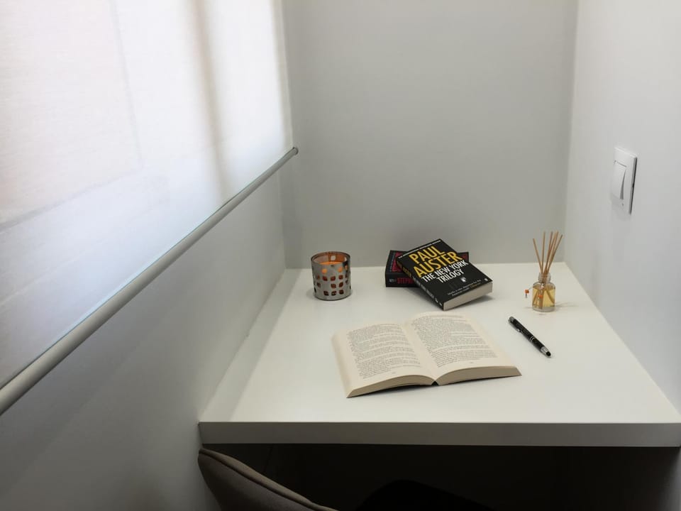 Seating area, Bedroom
