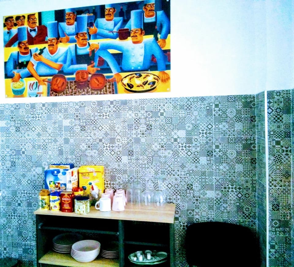 Kitchen or kitchenette, Decorative detail