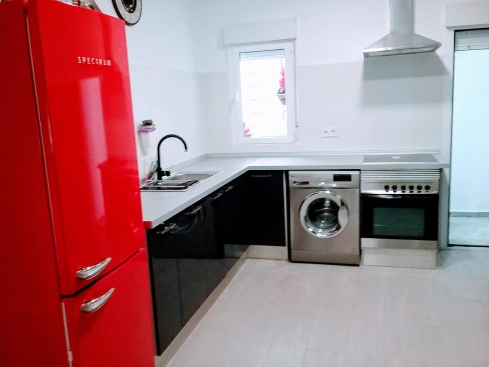 Kitchen or kitchenette, minibar, pet friendly, stove, washing machine