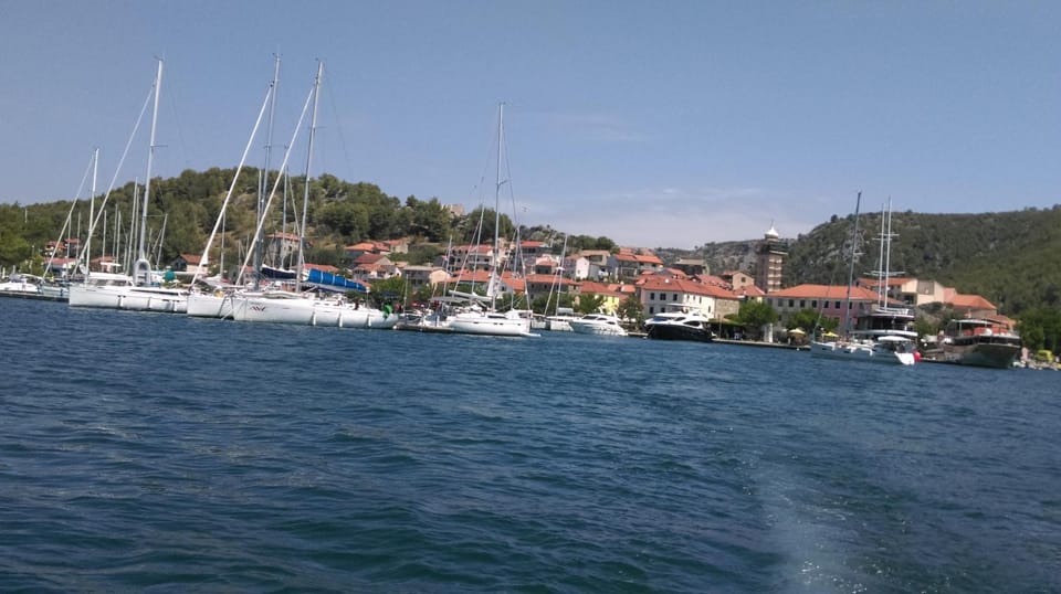Neighbourhood, Activities