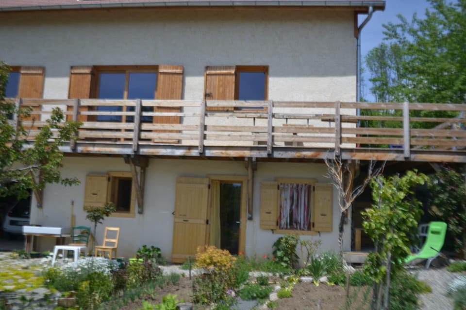 Property building, Facade/entrance, Garden