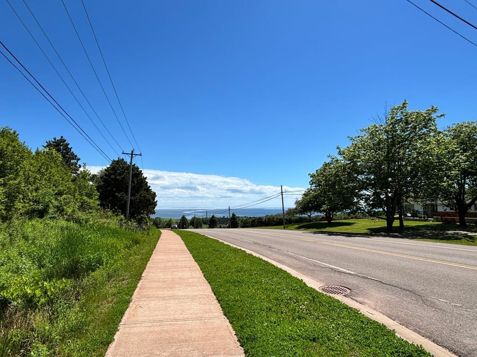 Seaview White House Bed and Breakfast in Prince Edward County