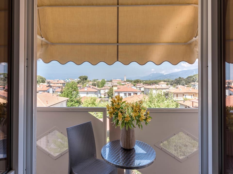 View (from property/room), Balcony/Terrace