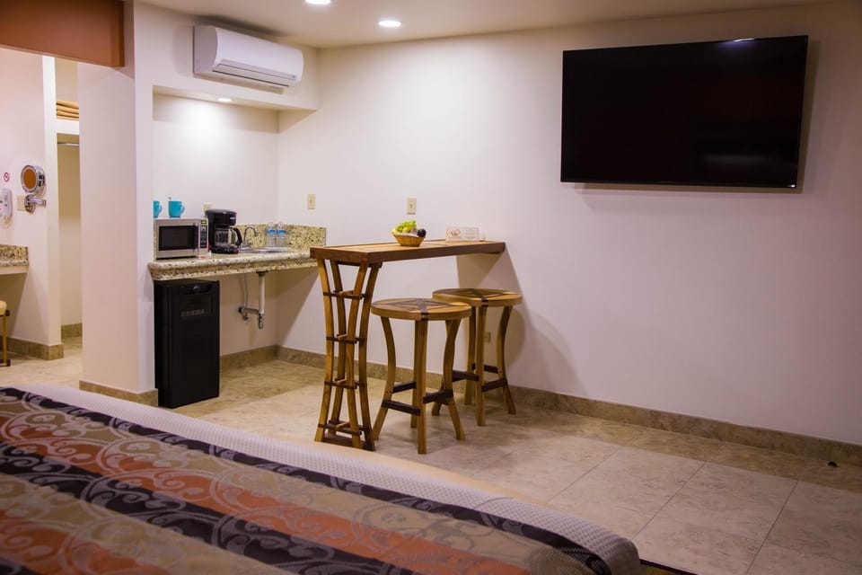 TV and multimedia, Dining area