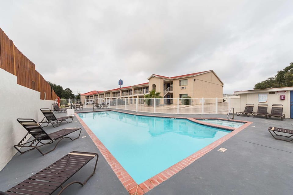 On site, Pool view, Swimming pool, Time of day, Sunset, ADAM