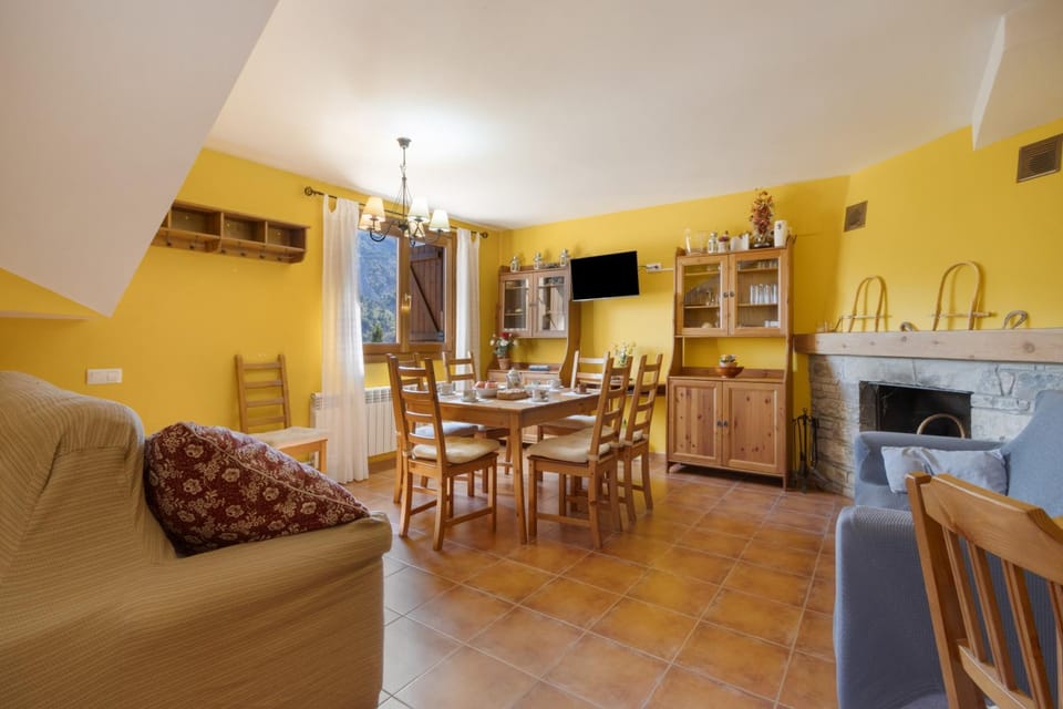 Casa Montenegro Las Colladas Country House in Aragon