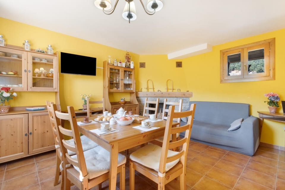 Casa Montenegro Las Colladas Country House in Aragon