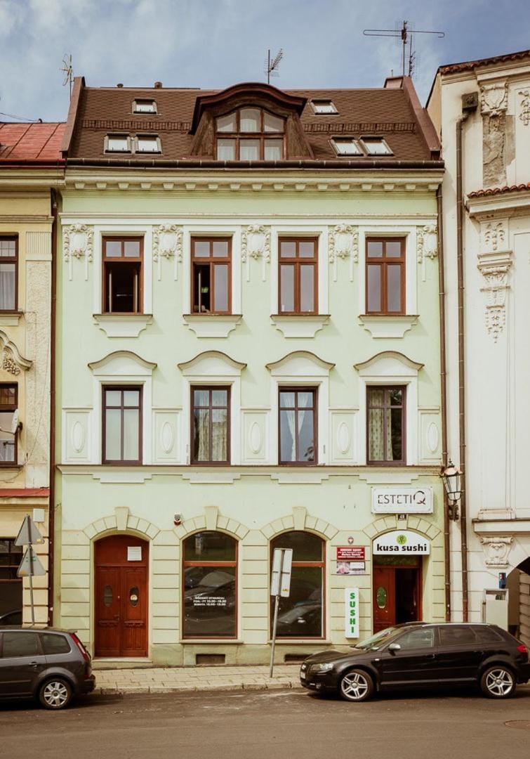 Property building, Facade/entrance, On site
