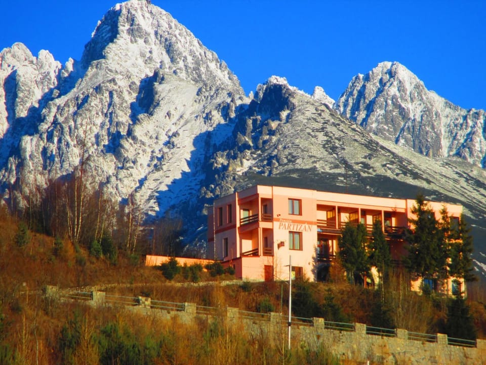 Natural landscape, View (from property/room), Mountain view, Street view