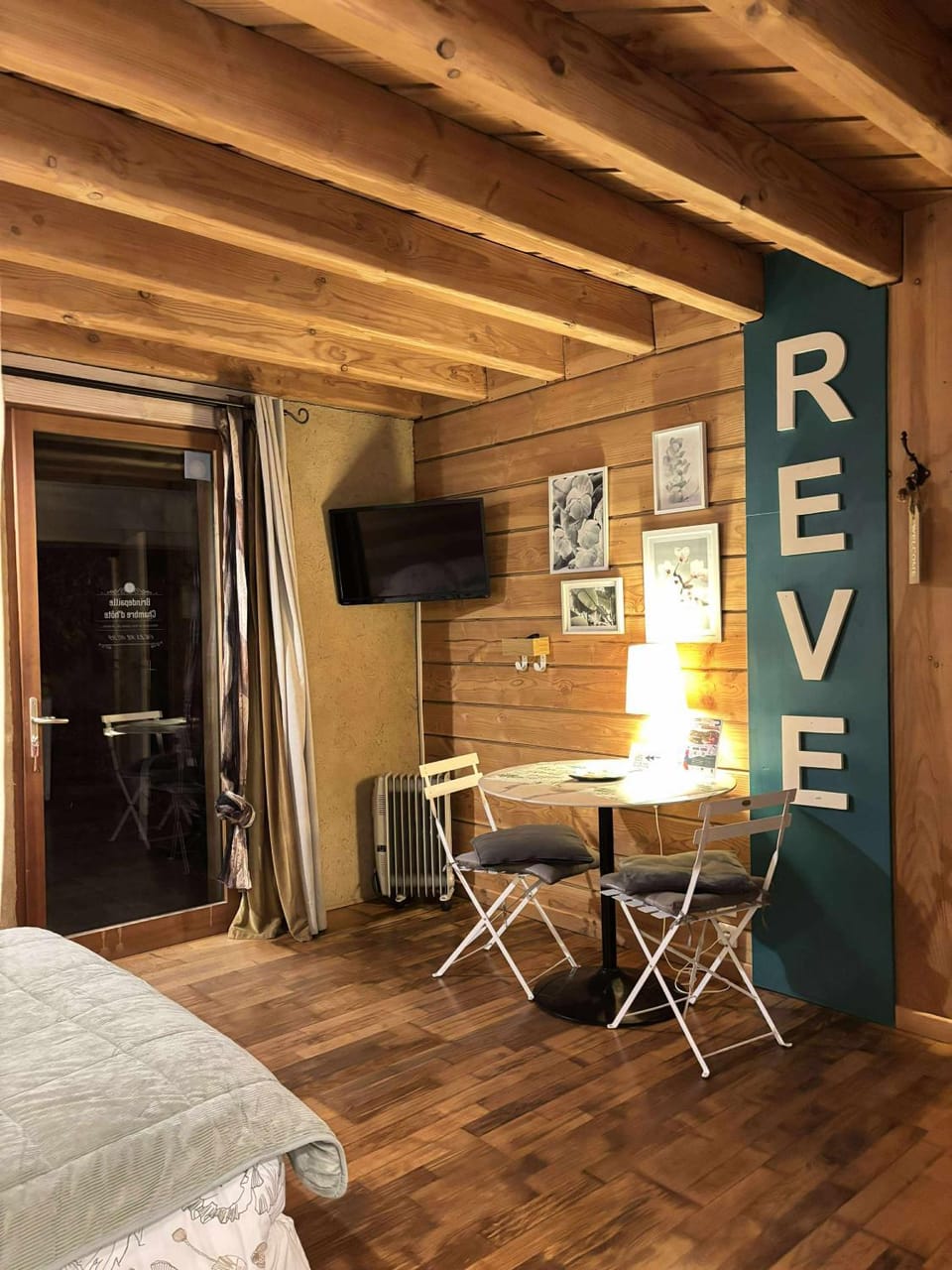 Brindepaille Bed and Breakfast in Vallon-Pont-d'Arc