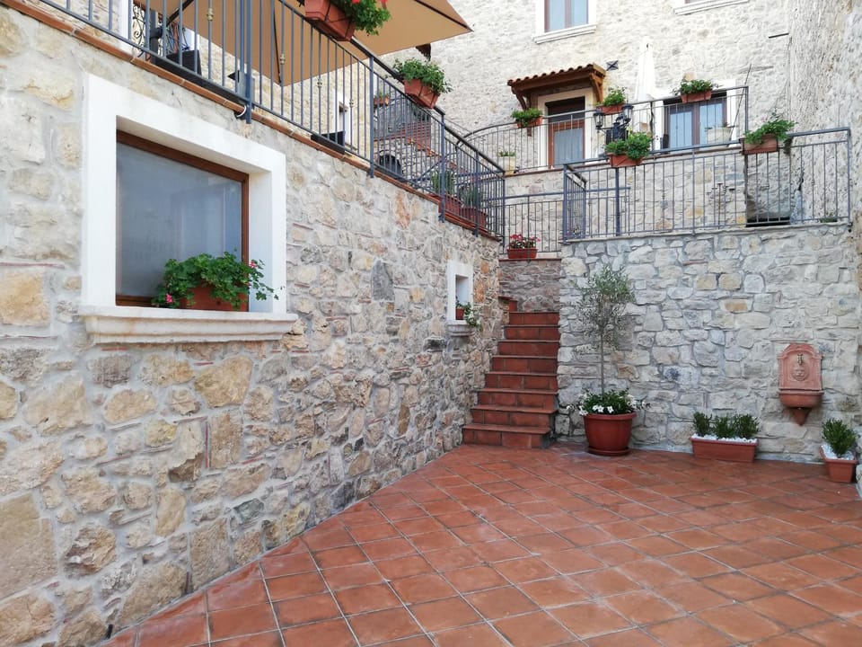 Property building, Facade/entrance