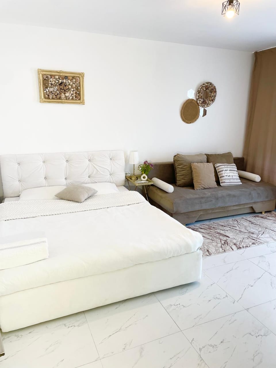 Bed, Balcony/Terrace, Seating area, Bedroom