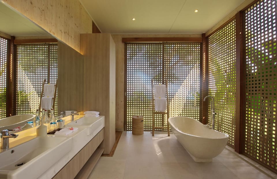 Bathroom, Bath