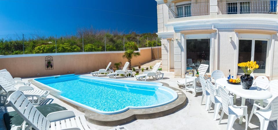 Garden, Pool view, Swimming pool, Swimming pool