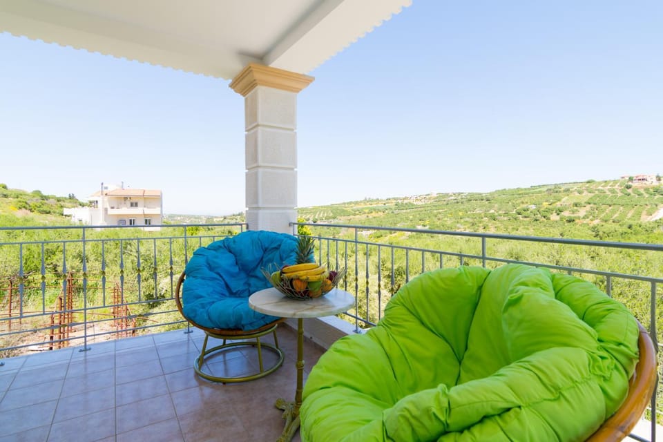 Balcony/Terrace, Garden view, Mountain view, Pool view