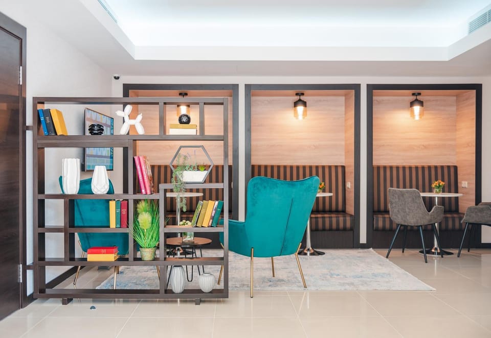 Lobby or reception, Seating area