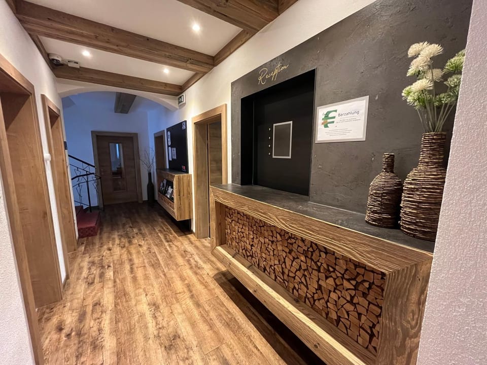 Facade/entrance, Lobby or reception