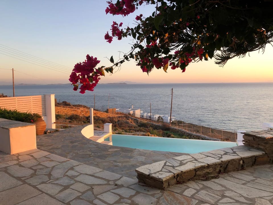 Day, Pool view, Sea view, Swimming pool, Sunrise