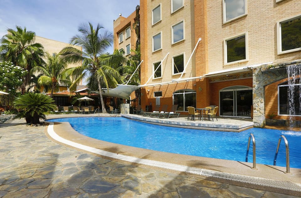 Day, Swimming pool, Swimming pool