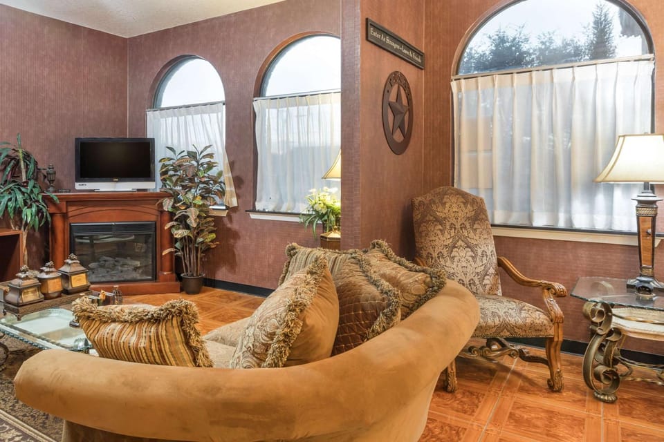 Lobby or reception, On site