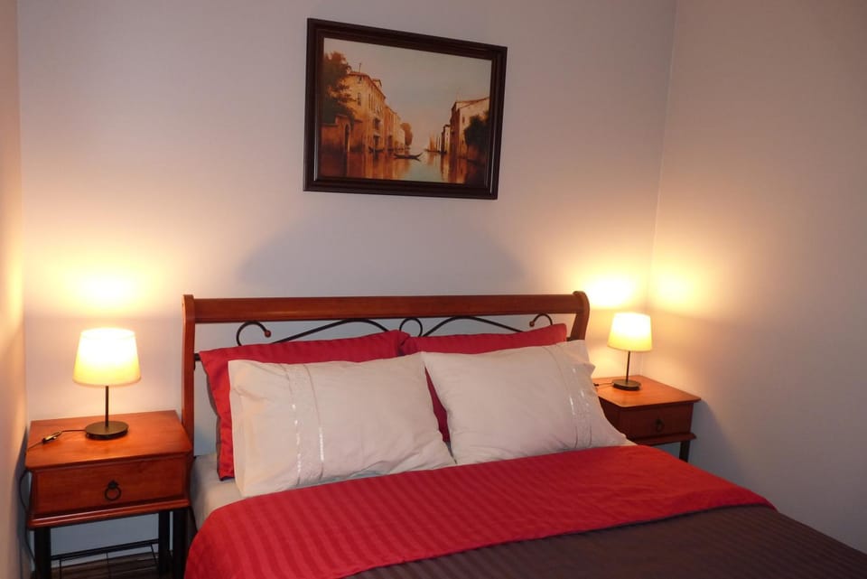 Seating area, Bedroom