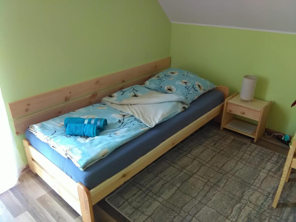 Bed, Photo of the whole room