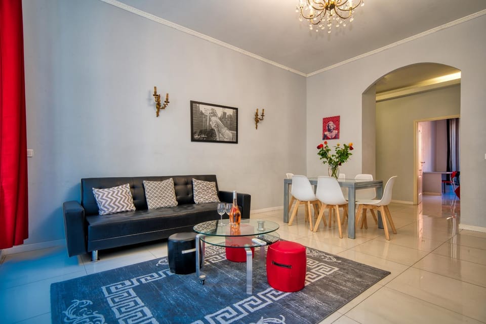 Lusso 5 beds Central Apartment Apartment in Nice