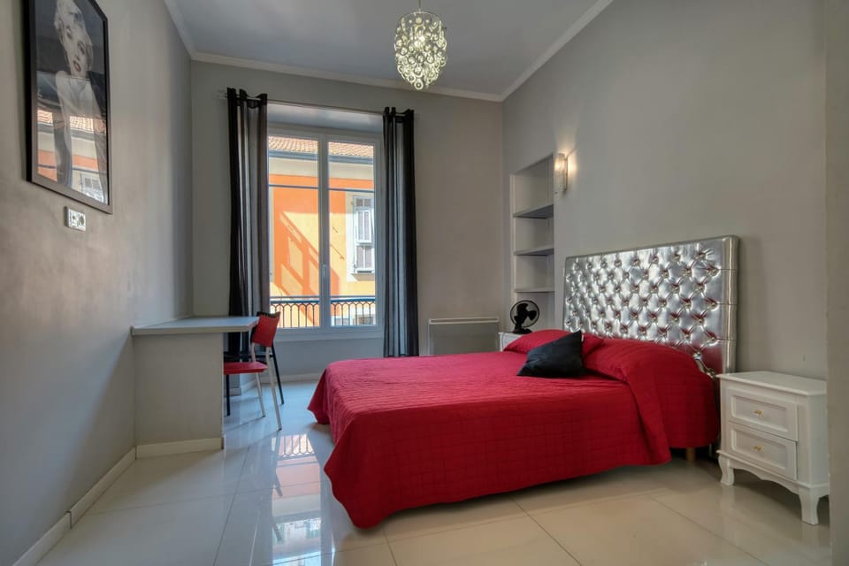 Lusso 5 beds Central Apartment Apartment in Nice