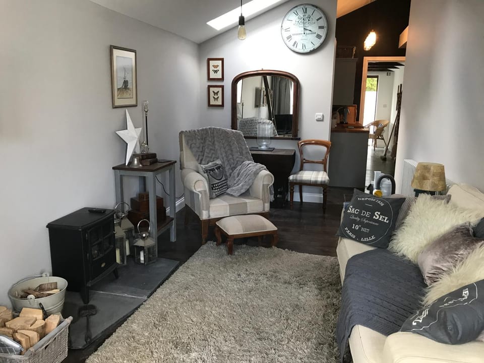Dippy cottage House in Bexhill