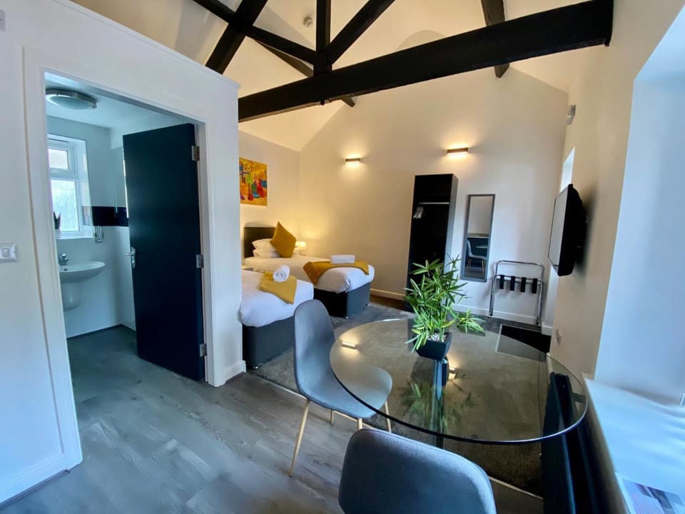 Photo of the whole room, Dining area, Bedroom