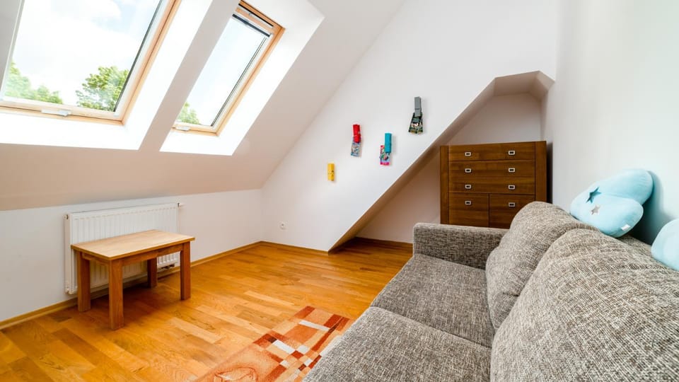 Seating area, Bedroom