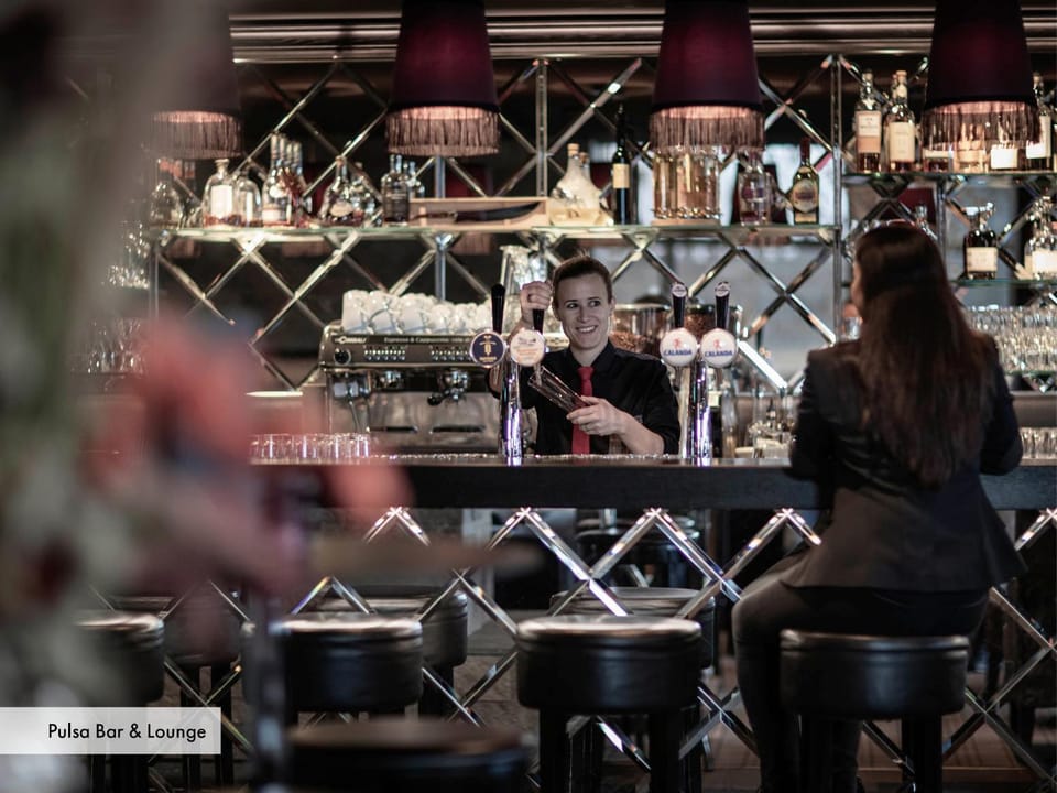 Lounge or bar, Other, Decorative detail, On site