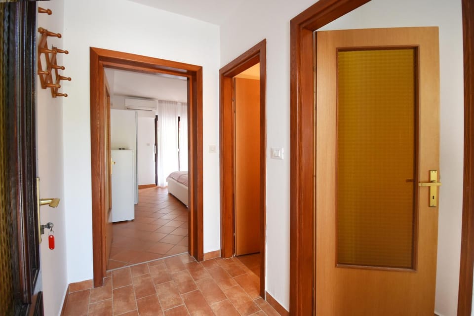 Apartment Sambris No 1 Apartment in Istria County