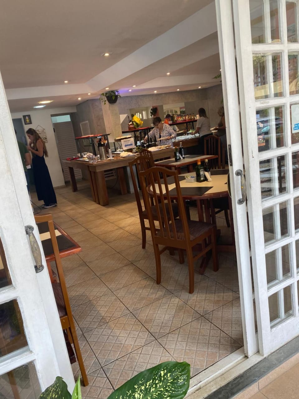 Restaurant/places to eat