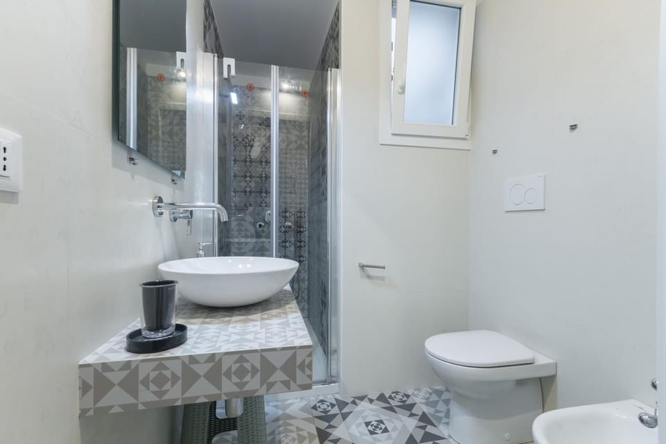 Shower, Toilet, Bathroom, bidet