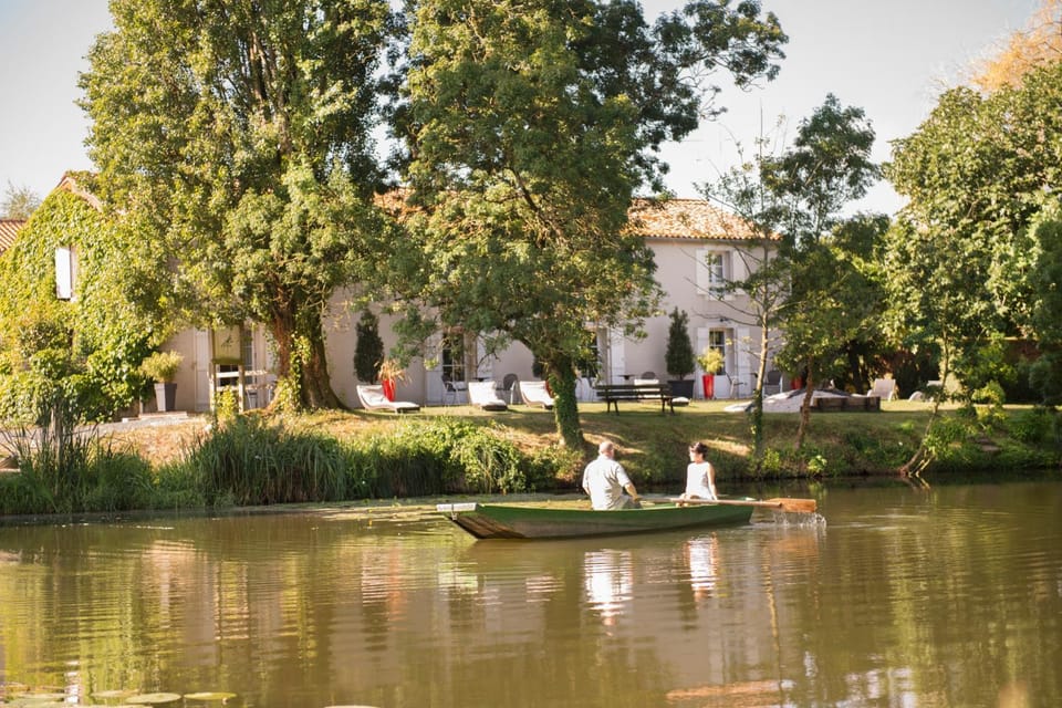 Property building, Activities, Bedroom, River view, River view