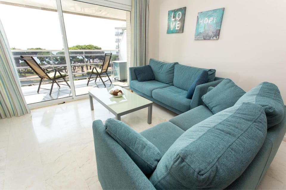 Living room, Sea view