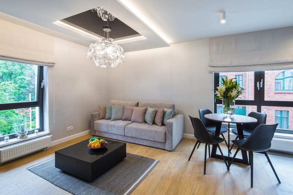 Living room, Photo of the whole room, Seating area, Dining area