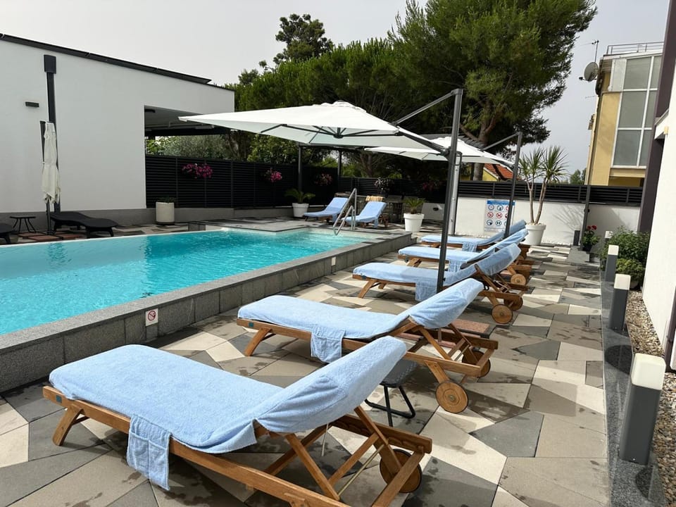 Apartments Laura 1 Apartment in Zadar County