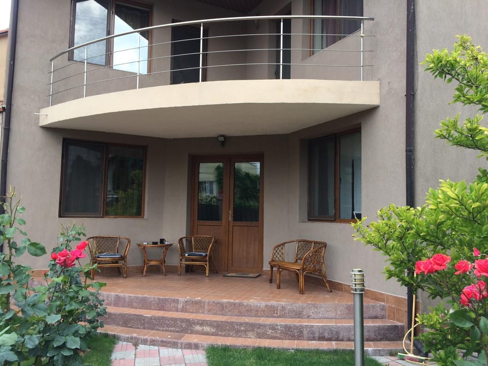 Studio Julius Constanta Bed and Breakfast in Constanta